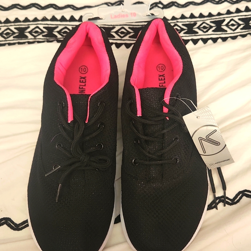 Black and pink sneakers Size 10